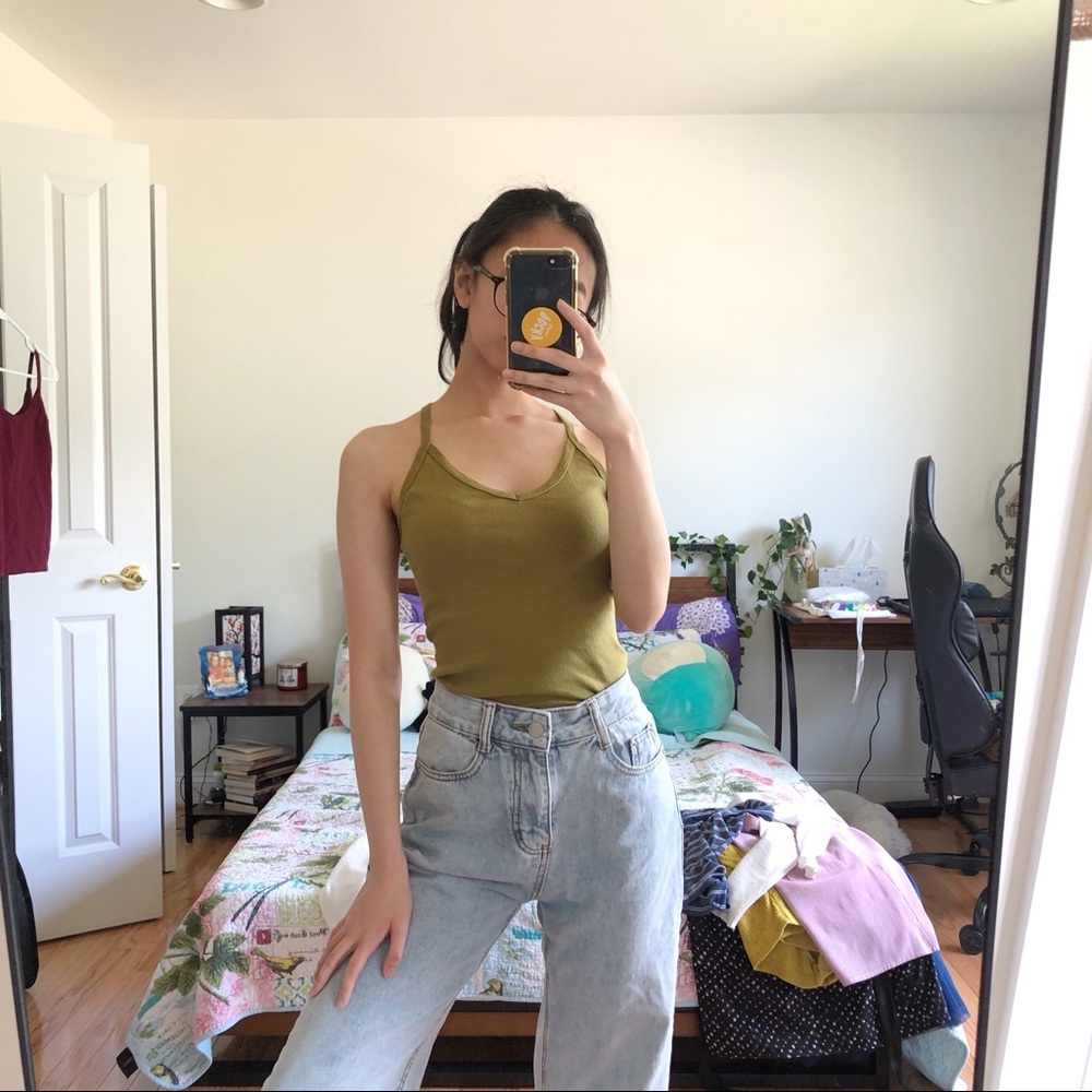 ❌SOLD❌ urban outfitters green tank top - Picture 3 of 5